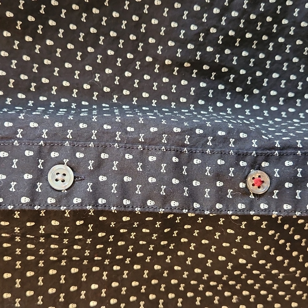 Women's John Varvatos Star USA Skull And Crossbone Button Down Shirt Size L - Picture 5 of 11